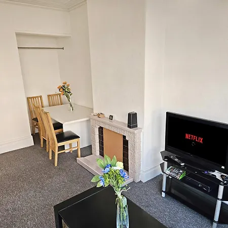 بيت للعطل Modern 6-br With Free Parking & Wifi بريستول